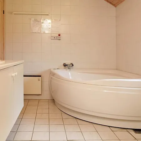 Semesterbostad 10 Person In Dannemare-by Traum *