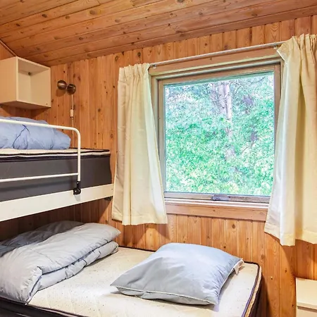10 Person In Dannemare-by Traum Dannemare